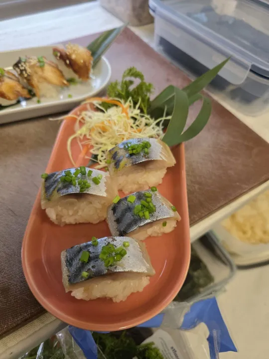 Jan Lek Sushi 2