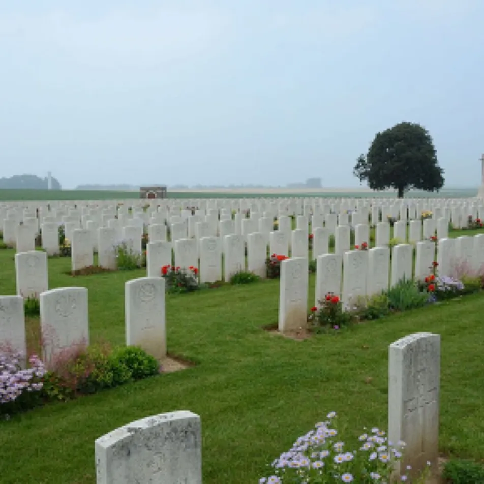 Rocquigny-Equancourt Road British Cemetery, Mananc