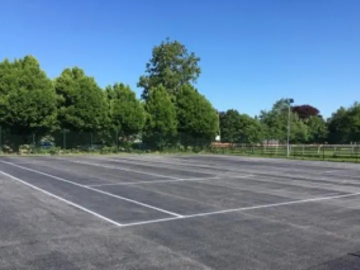Tennis resurface