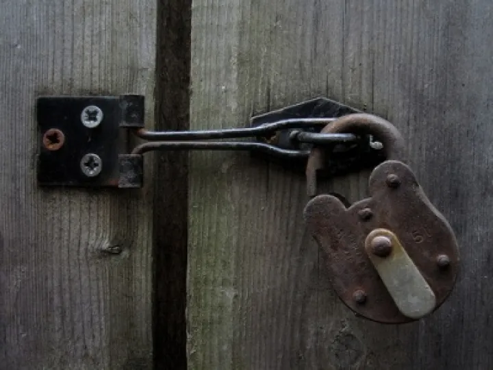Shed security 01