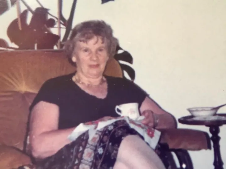 Cely Lindop