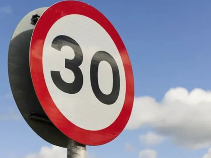 30 mph sign