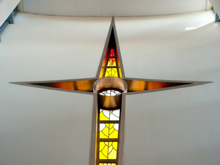 Cross internal
