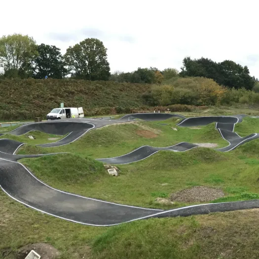 Fleet pump track jumps