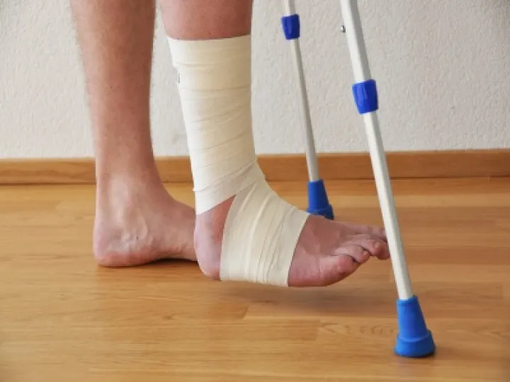Broken-leg 02