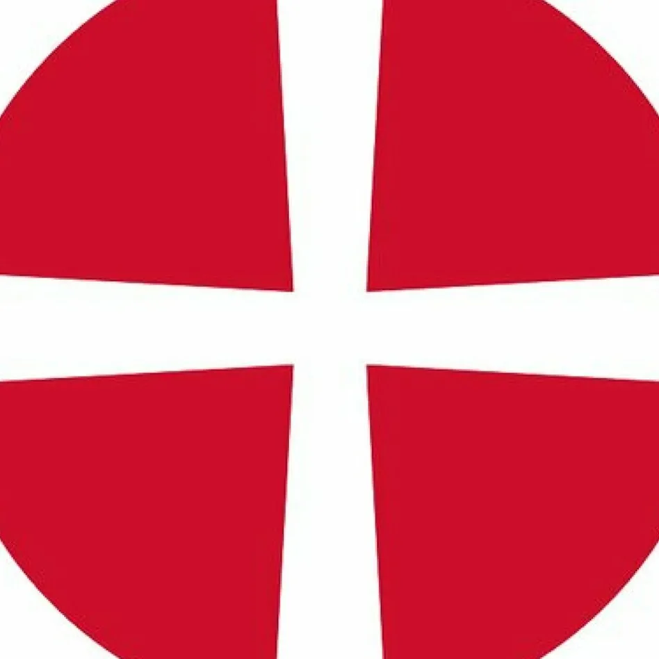 Orb-and-Cross-0722_ajolqzq