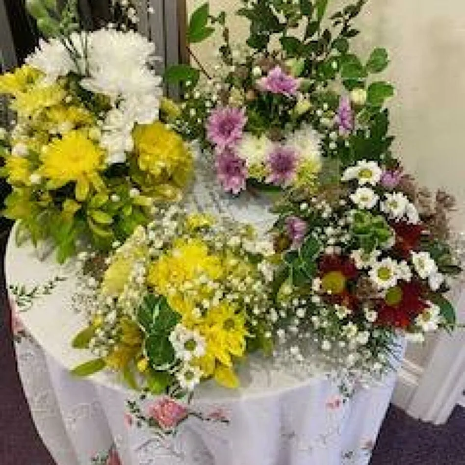 Flower Arranging Holiday At Home July 2025