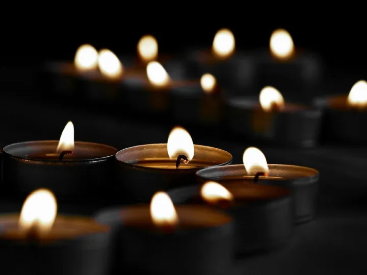 Lights, candles, tea lights, church, prayer
