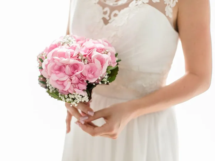 Bride-2121784_1280