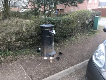 Broomheath lane : grogans walk bin 7th march 2021