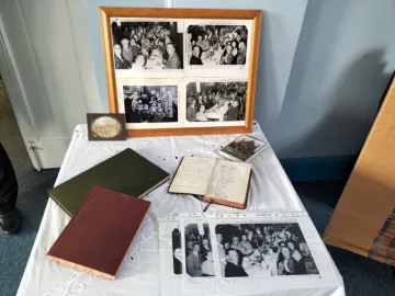 120 Bawtry Ann &ndash; Memorabilia Books and photos