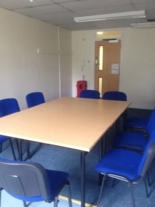 Small room painting finish 1