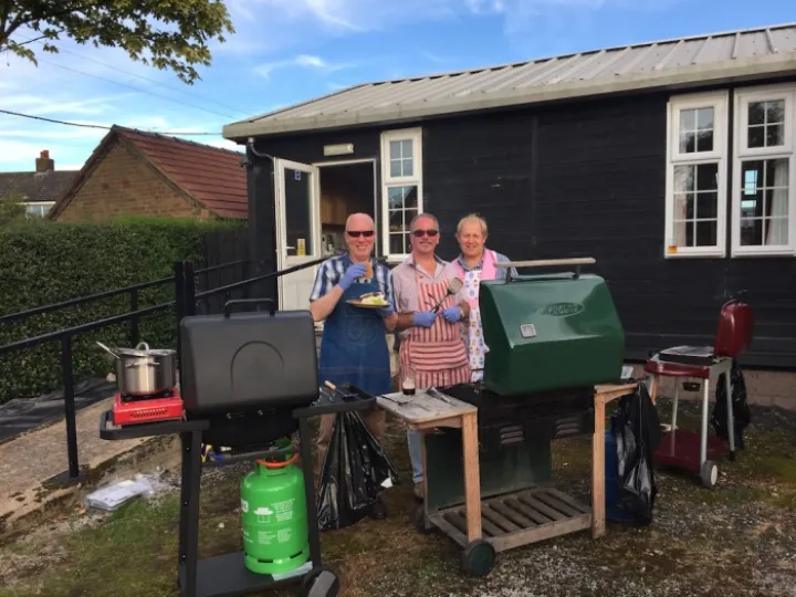 CFB2E408-EC87-4BFB-96F9-CD62B60F4489