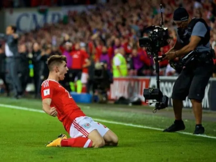 P170902-068-Wales_Austria-e1504384684137-600x401