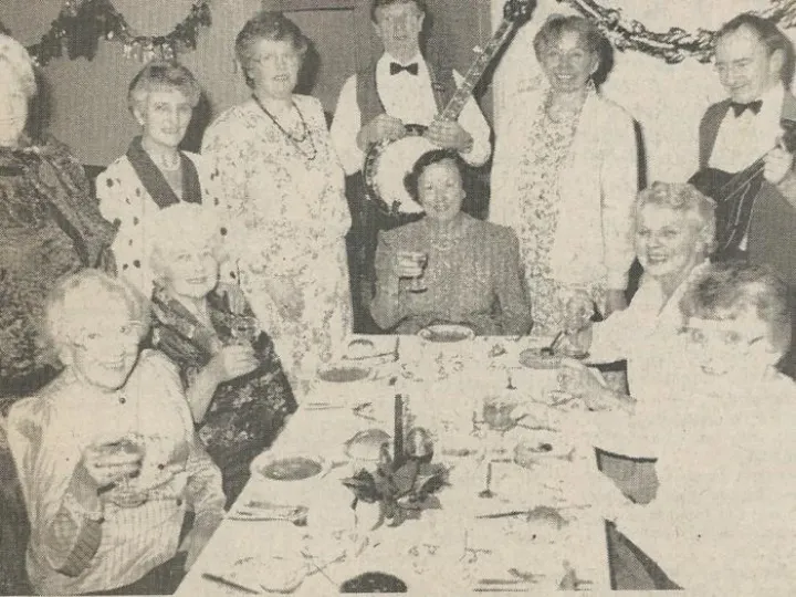 THR WI Christmas Party 1991 Scan_20181013