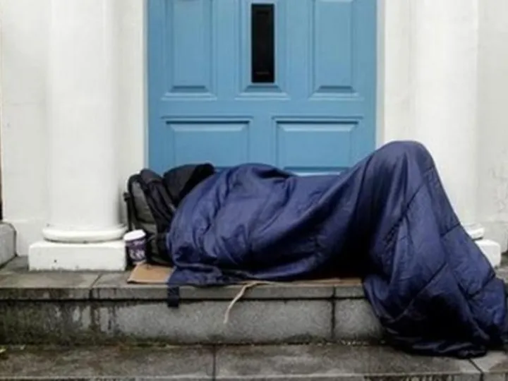 _84330070_010604616-1