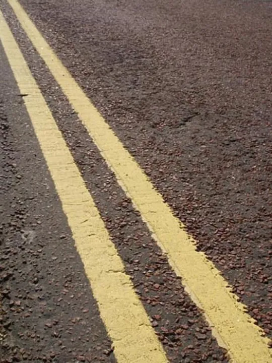 double yellow lines