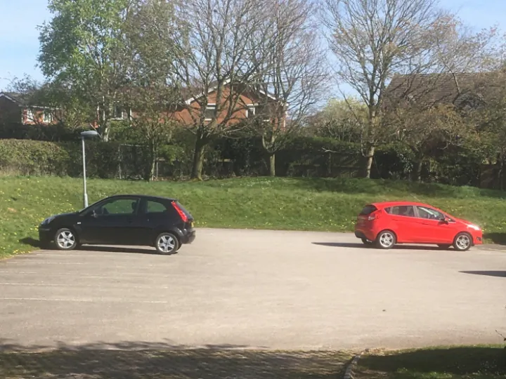 Professional Centre Cap Park