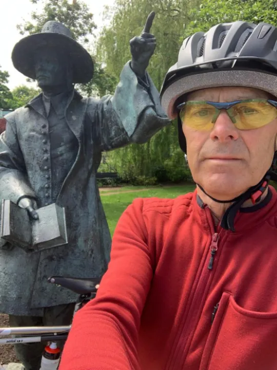 29 May – The co founder of Hartford Conneticut USA