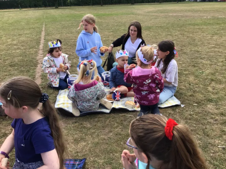 C282E450-F917-4CEF-AD90-72F0ED520684