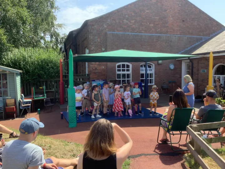 89552E9B-2B16-4B95-B23B-7ACCB7FCD503