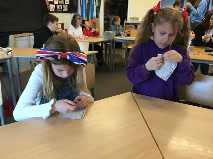 1A806515-5FB7-498E-8D6B-F290DA41E0C1