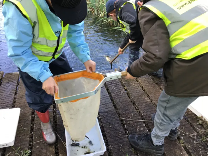 692674F0-15D2-421B-95EF-F2C173D90BC0