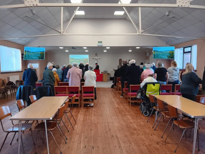 New Silksworth Church Inside