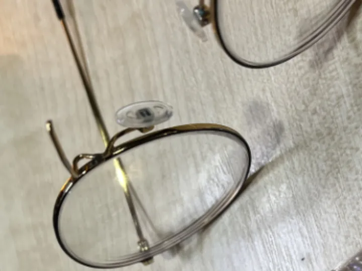 Broken metal eyewear