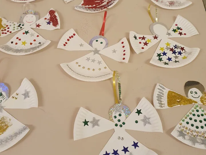 Amc Messy Christmas 3