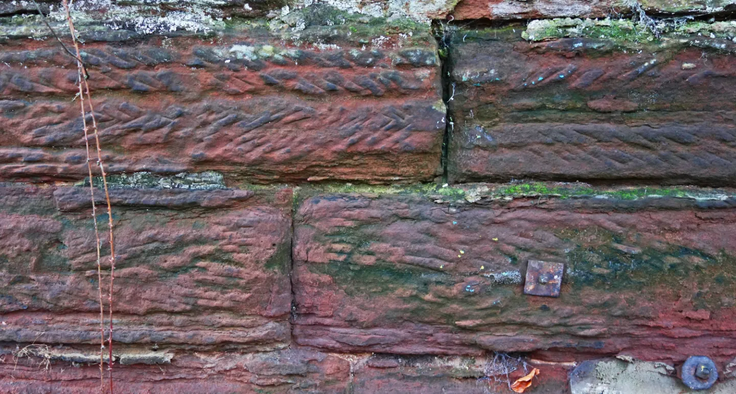 RR Red Wall #S02656