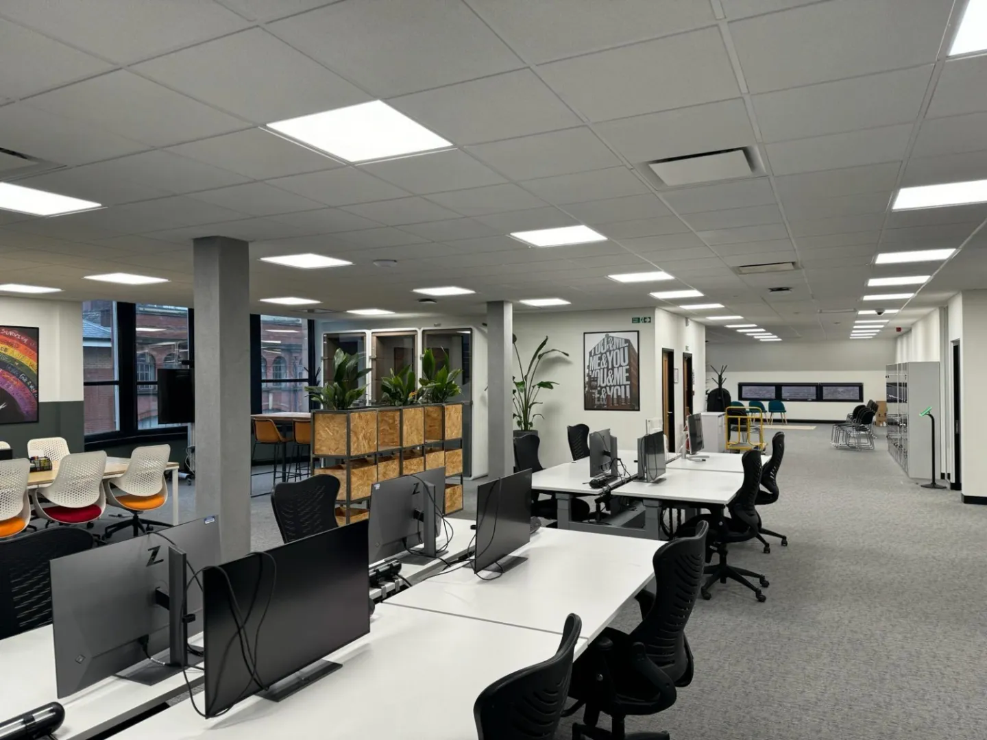 Overview of desks at Accenture offices in Leeds