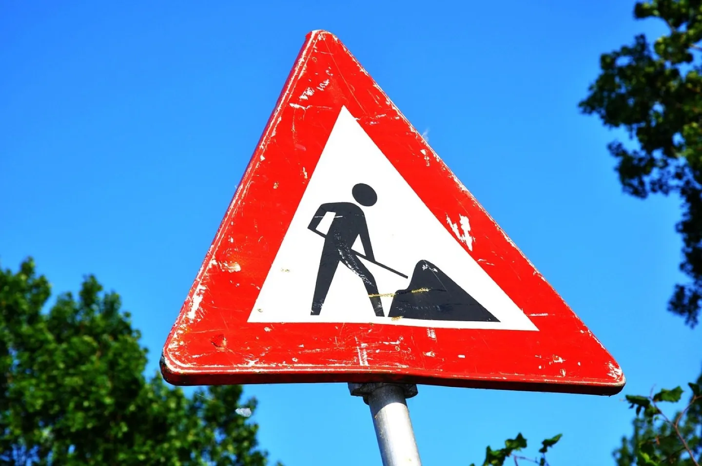 Traffic sign, warning, roadwork, traffic, sign, road, roadsign, transport, danger, safety, red, white, blue, blue safety, traffic sign, roadwork, roadwork, roadwork, roadwork, roadwork, safety