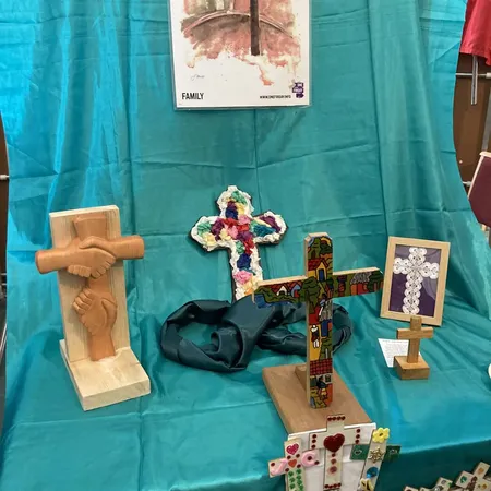 Exhibition of Crosses (5)