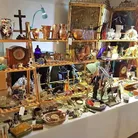 Antiques & Collectors 01