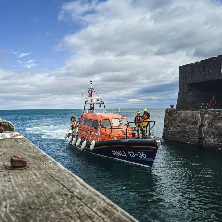 I1_toby_seahouses Lifeboat