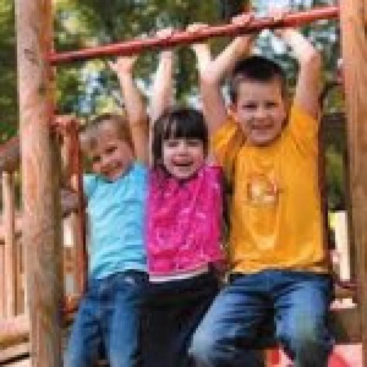 Children playing 05