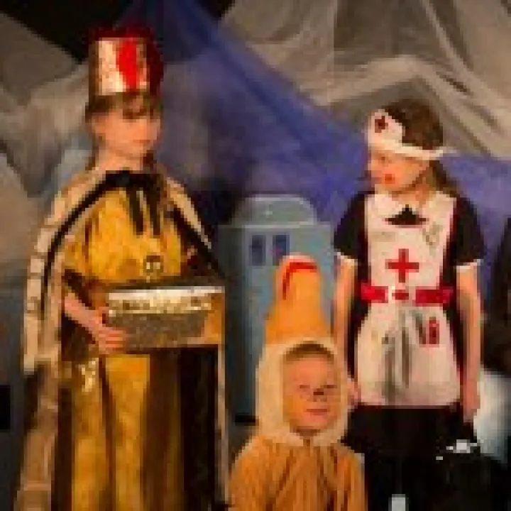 St Mary's School Xmas Presentation 25