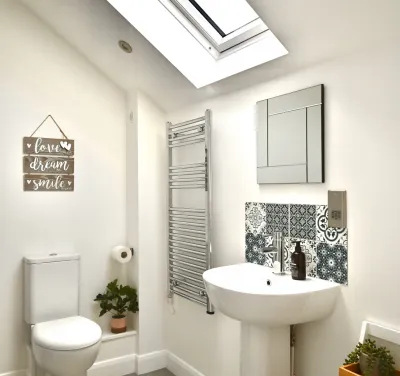 Main bathroom