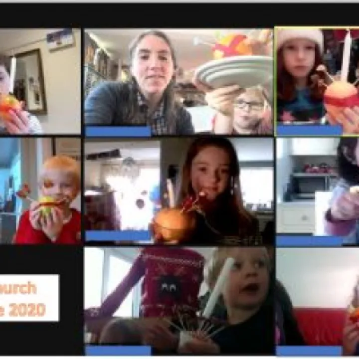 Junior Church Christingle 202