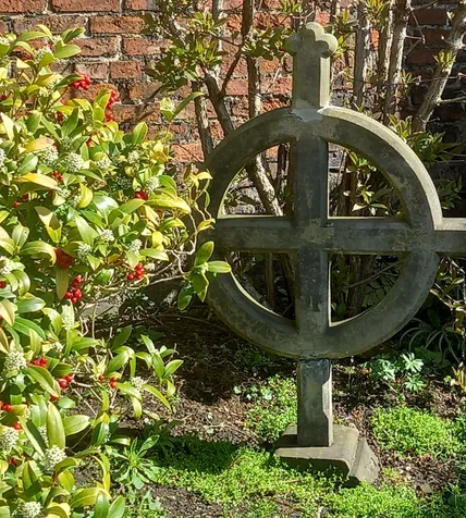 External Garden Cross