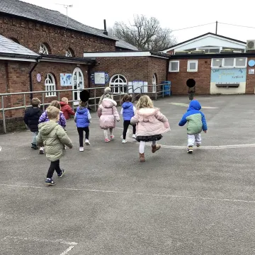 Eb070394-B25d-4982-8d47-E80276c37833