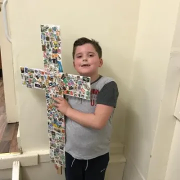 Decorating the cross 1