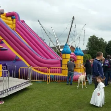 All the Fun of the Fair – Tarvin Fete 2017