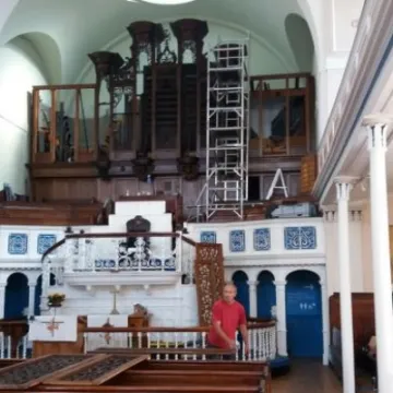 Bishop Street organ