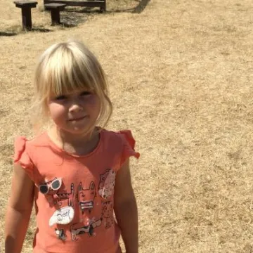 647DB2E3-F585-4118-B352-E22BA1DA93C9