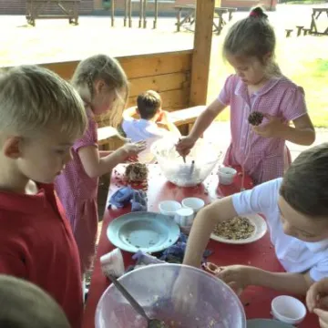 CA029A8C-17A1-409C-B0D4-55CE15F44529