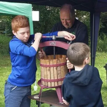 WTAP Oct 2019 One Apple Pressing Operation 20191005_132755-1_resized[79640]