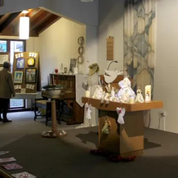 Host of angels at Bayston Hill