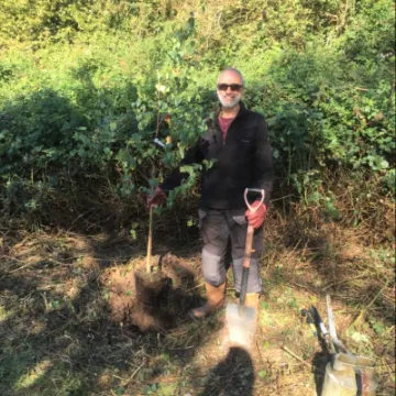 Bob planting a tree – Sept 2020
